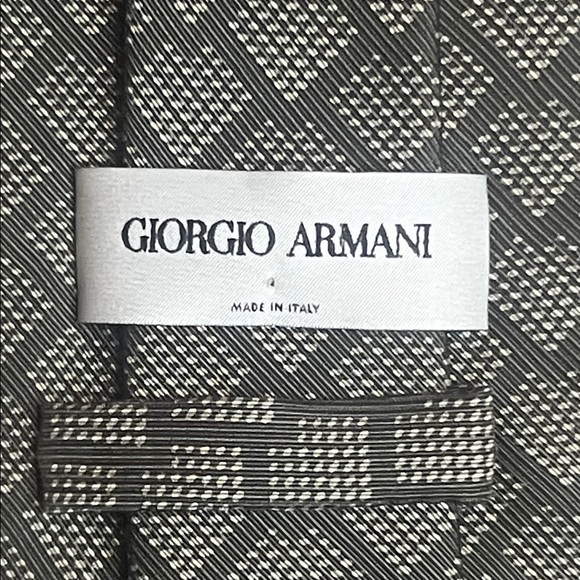 Giorgio Armani Grey Green Geometric Tie made in Italy - Picture 3 of 6